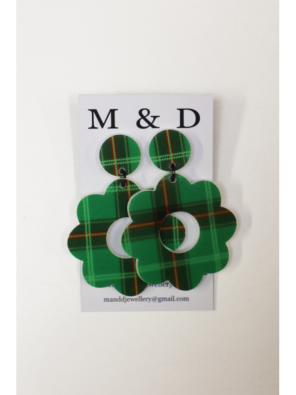 M & D Patterned Flower Stud Earring