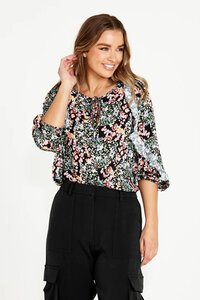 Sass June 3-4 Ruffle Sleeve Top