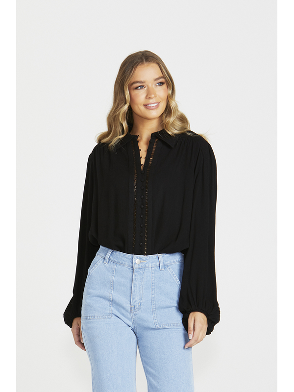 Sass Chapel Trim Shirt