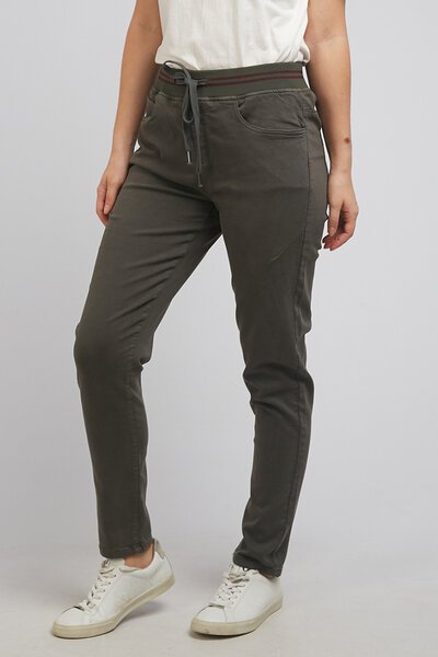 Foxwood Sylvia Jogger-hc-new-Hello Cyril.