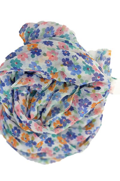 Alice + Lily Flowers Scarf-gift-guide-Hello Cyril.