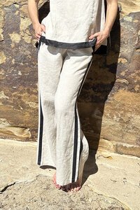 Worthier Violet Linen Blend Pant